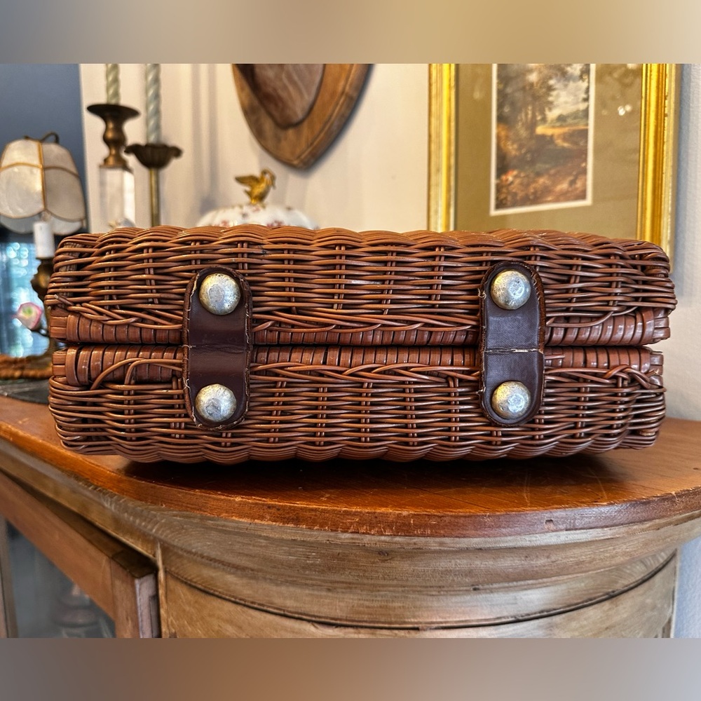 Vintage Wicker Basket Handbag - Picture 4 of 7